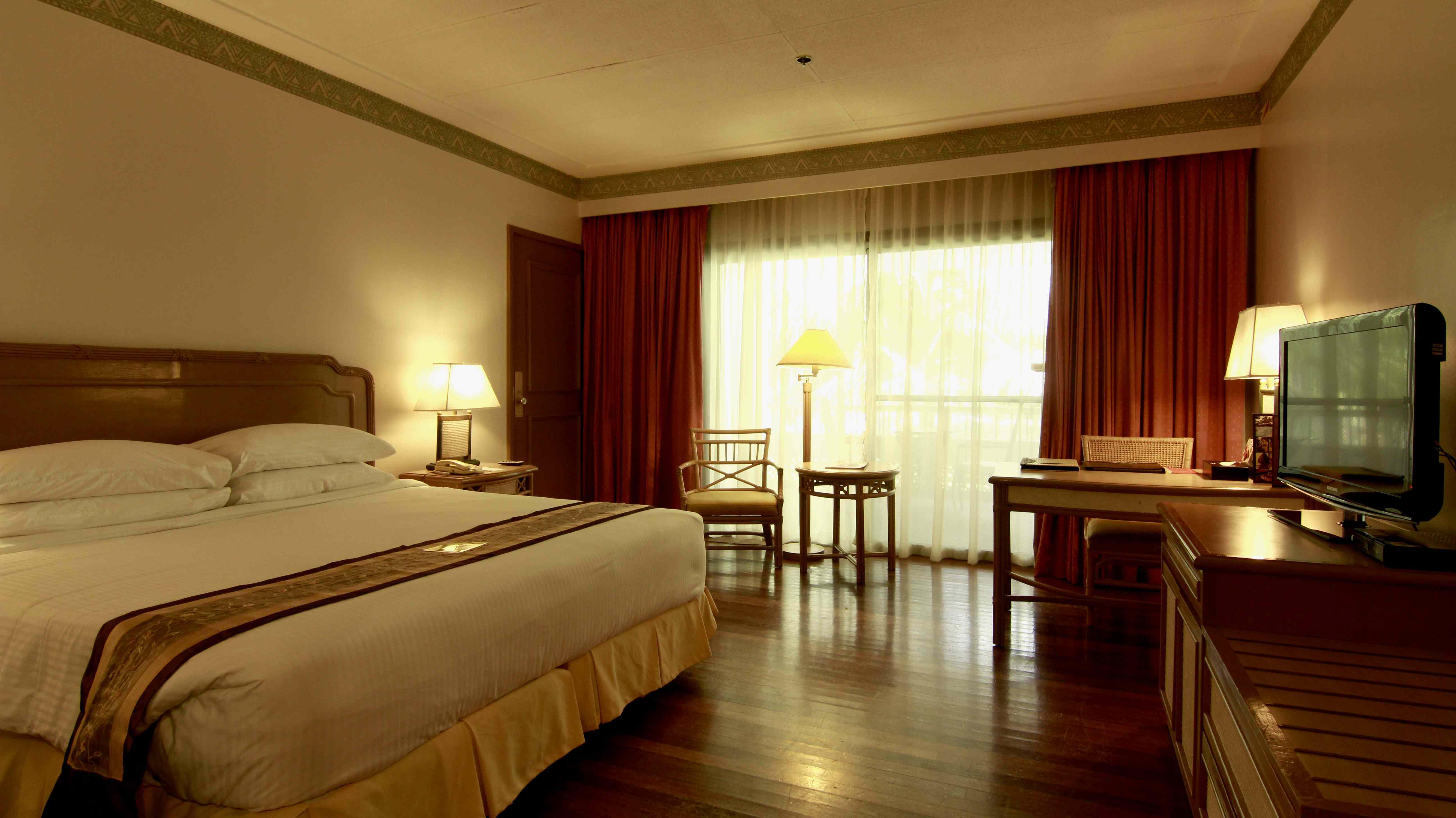 Waterfront Insular Hotel Davao Exterior photo